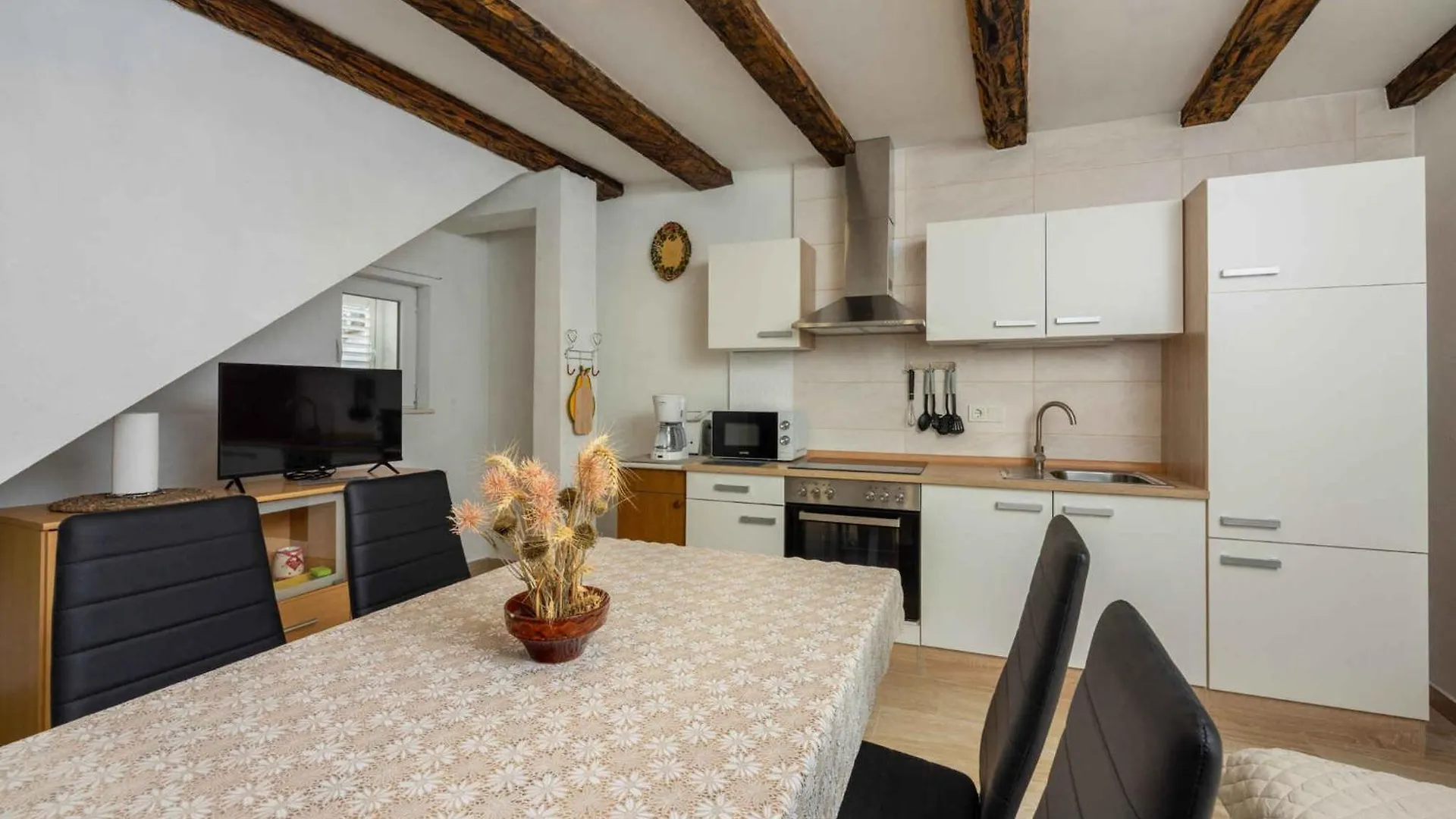 Holiday Home In Grizane 45277