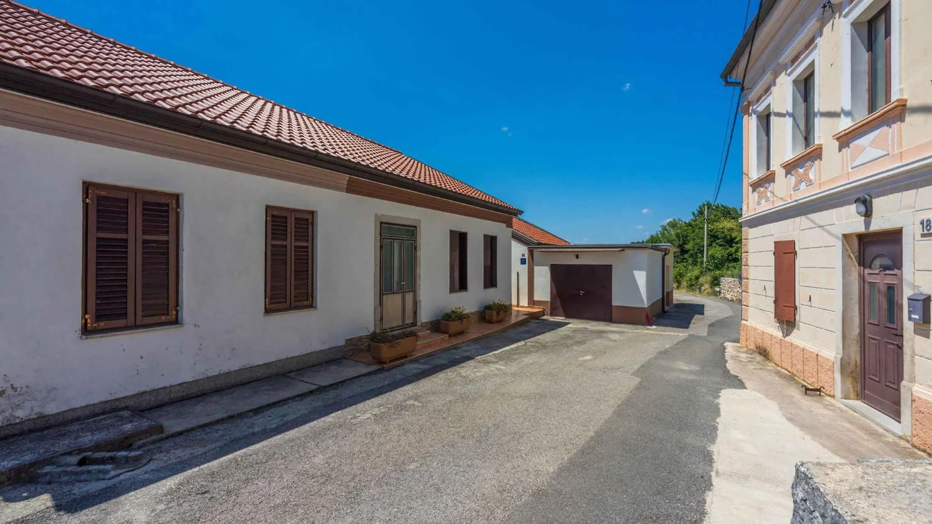 Holiday Home In Grizane 45277