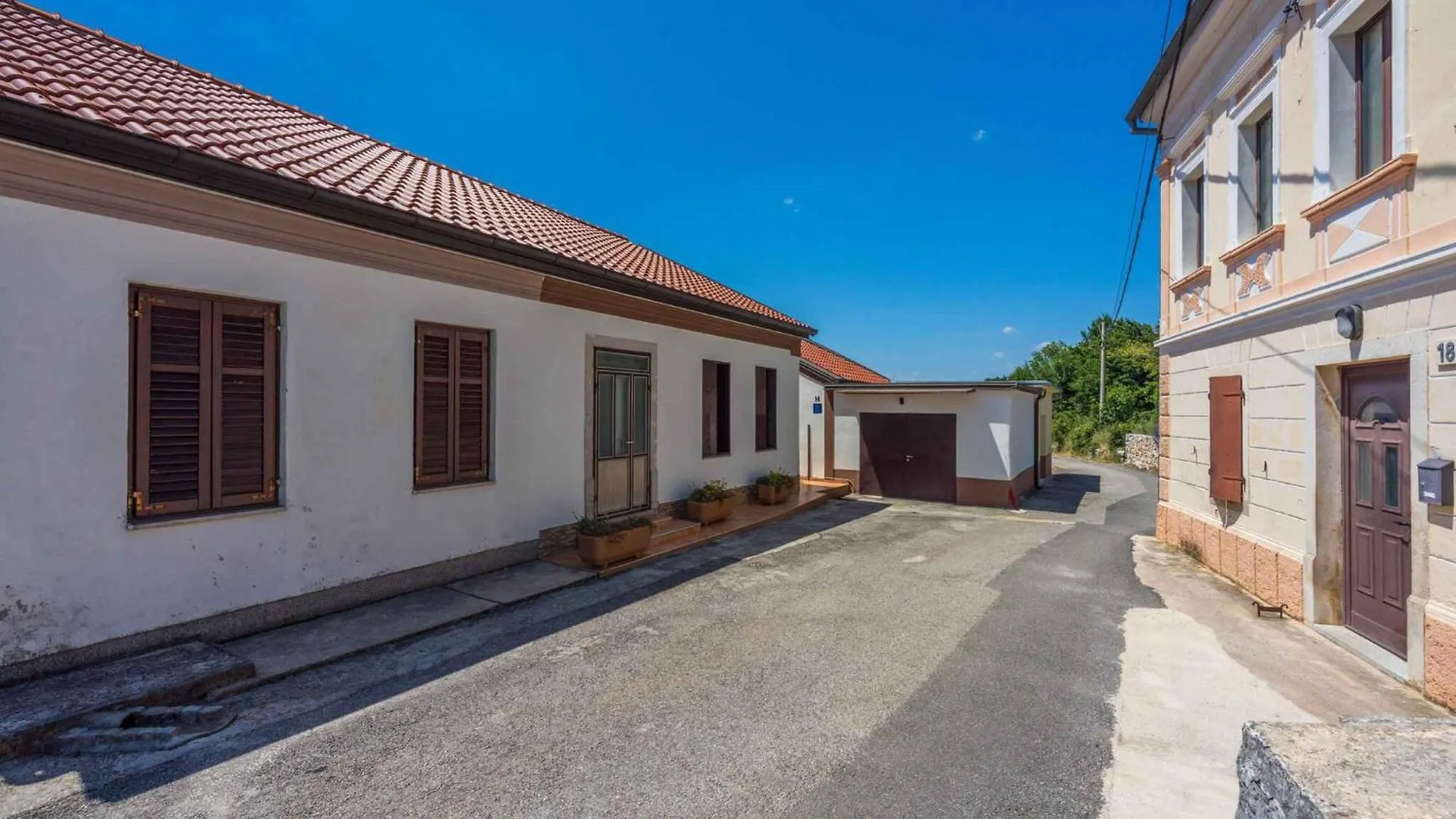 Holiday Home In Grizane 45277