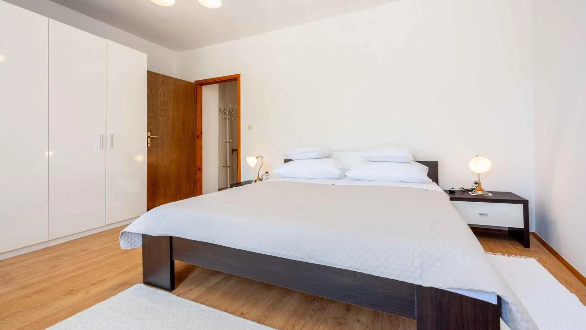 Holiday Home In Grizane 45277